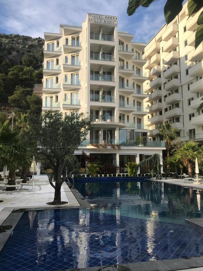 Mille Amici Hotel Shengjin Bagian luar foto