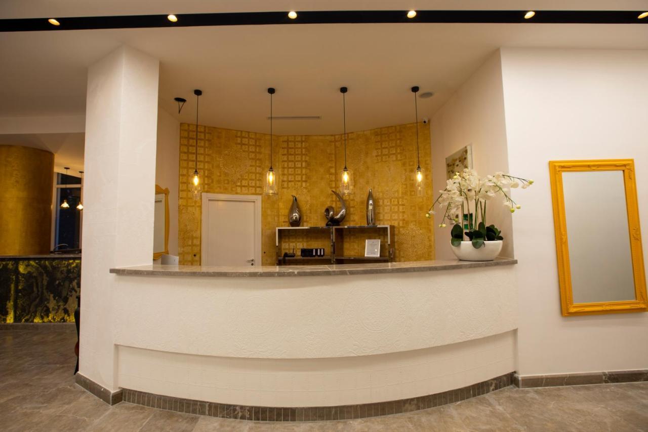 Mille Amici Hotel Shengjin Bagian luar foto